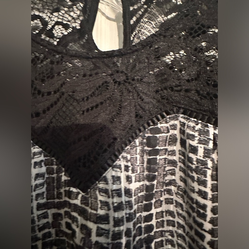 Blouse - Picture 4 of 7